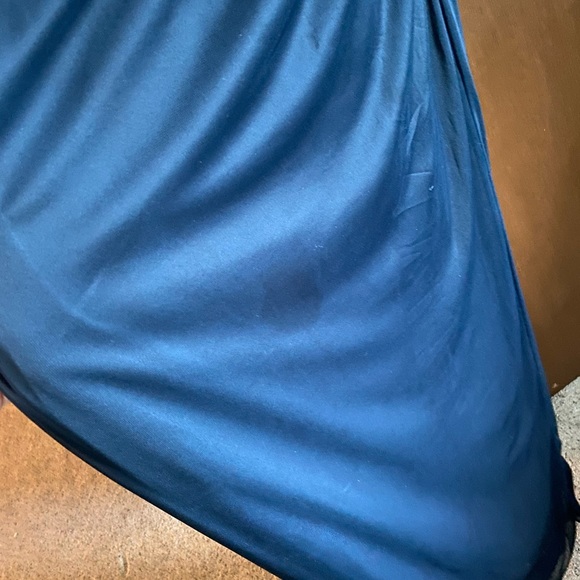 Azazie Tonya bridesmaid dress navy size A10 (I'm size 4/6 in dresses usually). - Picture 3 of 6